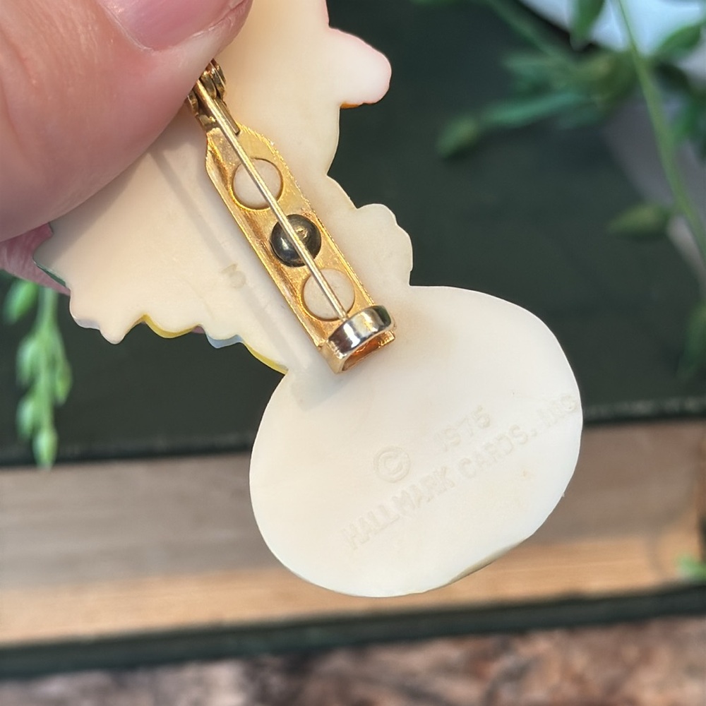 Vintage Hallmark Easter/Spring Pin - image 4